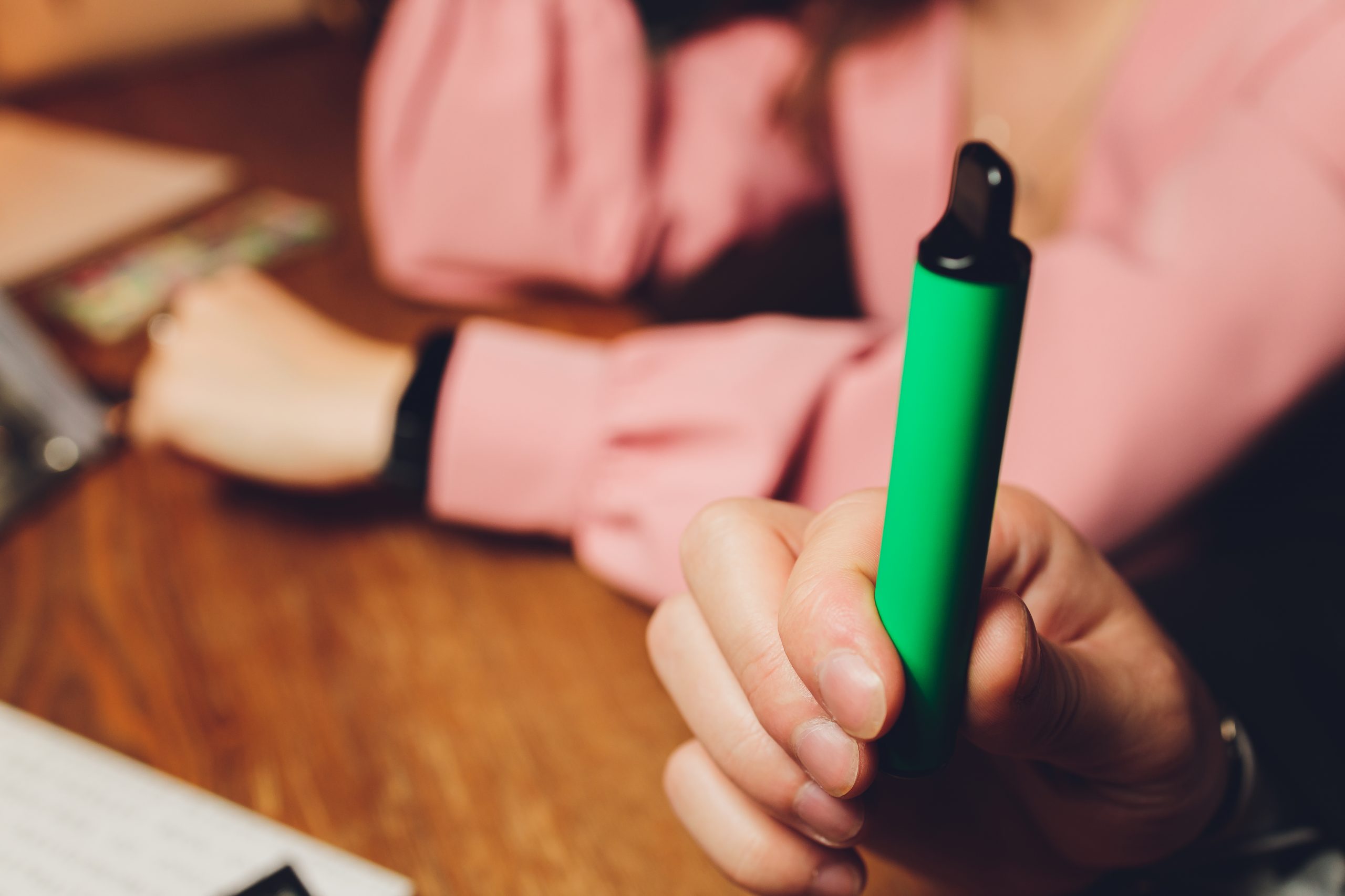 dispopsable vape mega puffs